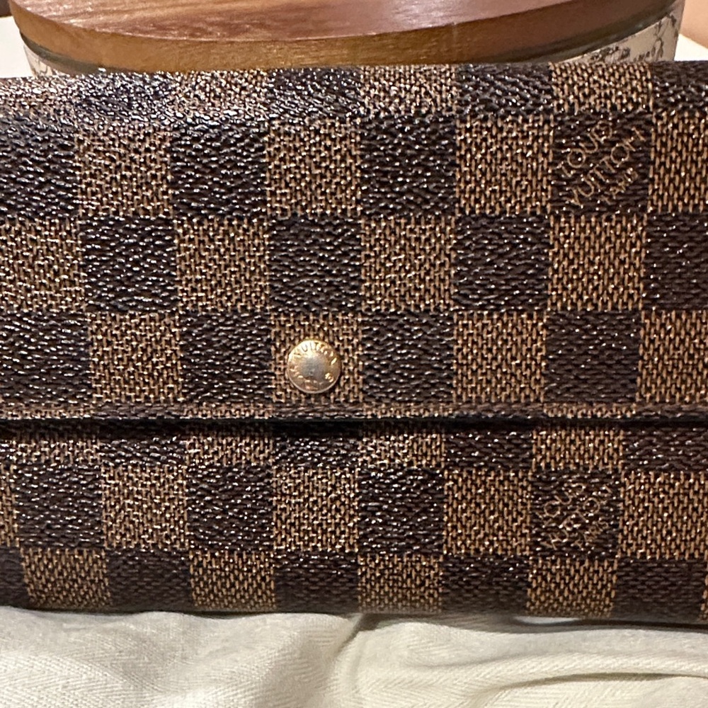 Checkered Brown Wallet - Picture 2 of 9